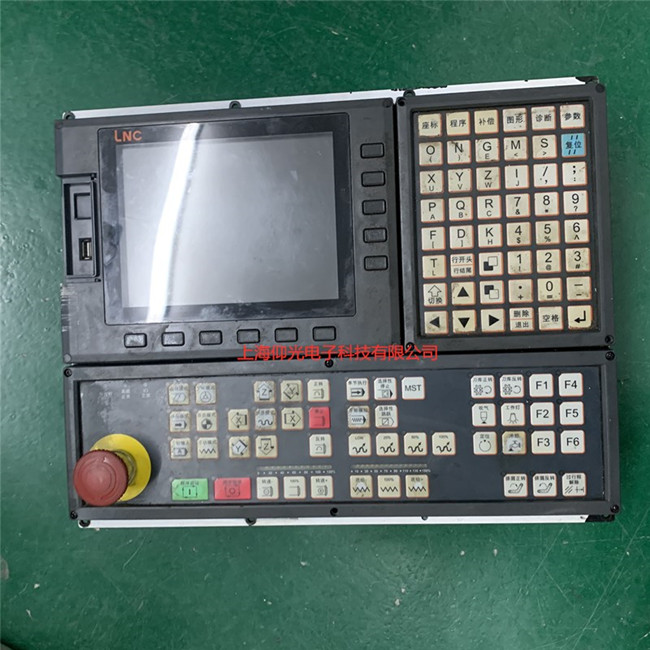 西門子808D數控機床系統維修6FC5370-1AT00-0CA0黑屏修理