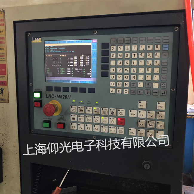 寶元雕銑機數控系統顯示器維修 LNC-M520H沒顯示通訊不上按鍵不靈